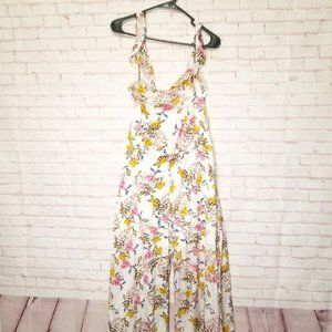 Vutti Jumpsuit Womens Adult Large White Ruffled Floral Preppy Adjustable Chest